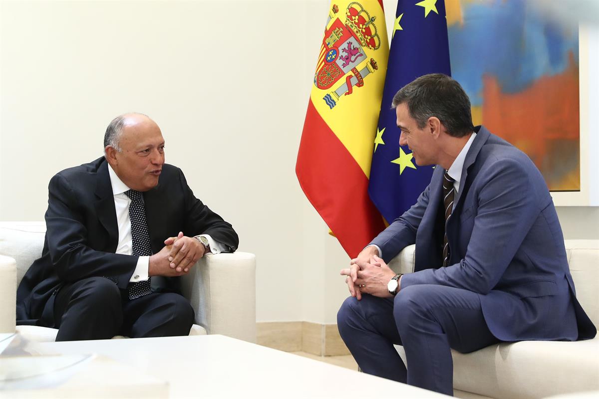 3/06/2024. Pedro Sánchez junto al ministro de Asuntos Exteriores de la República Árabe de Egipto, Sameh Shoukry. Pedro Sánchez junto al mini...